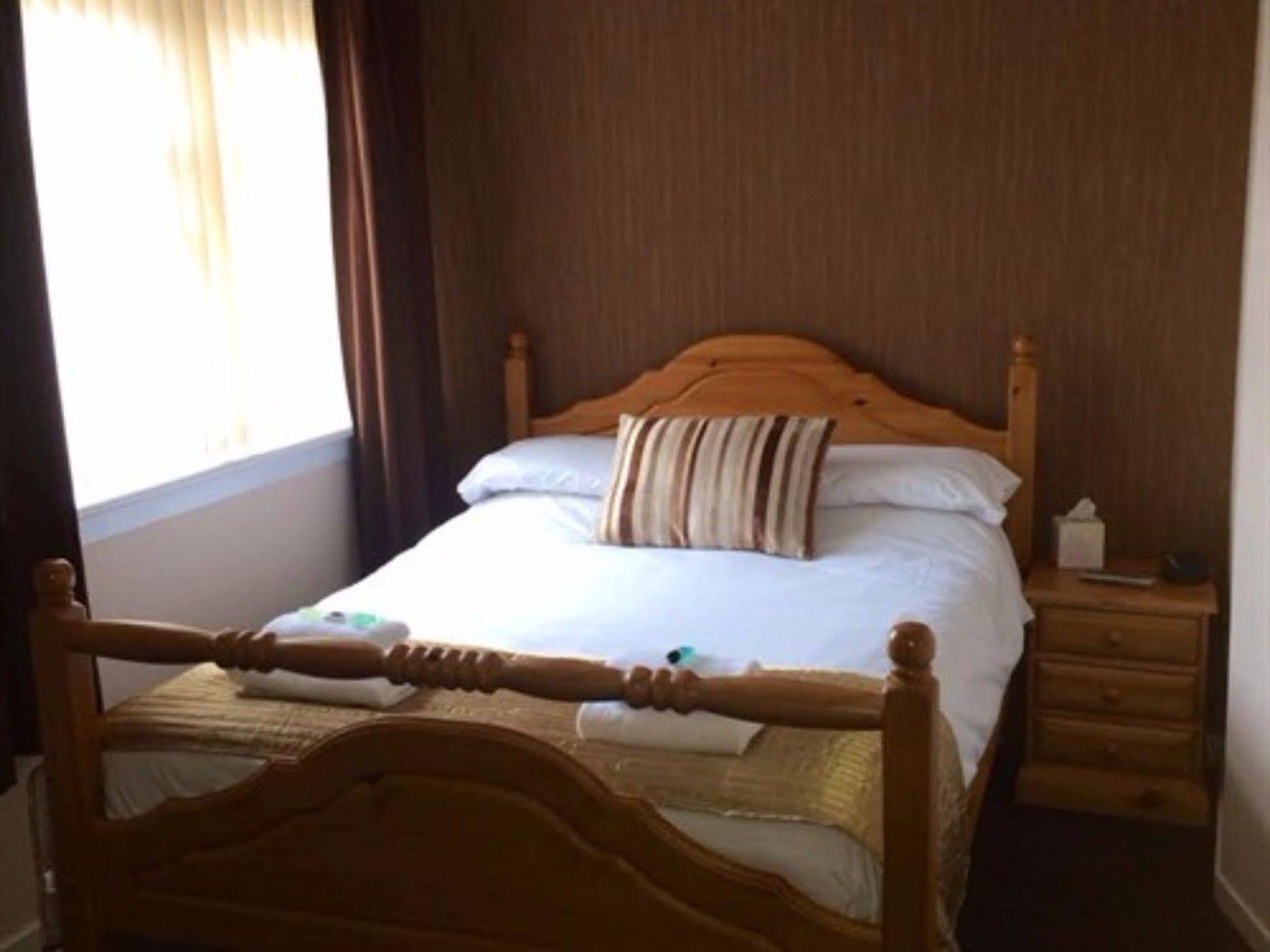 The Townhead Hotel Lockerbie Esterno foto