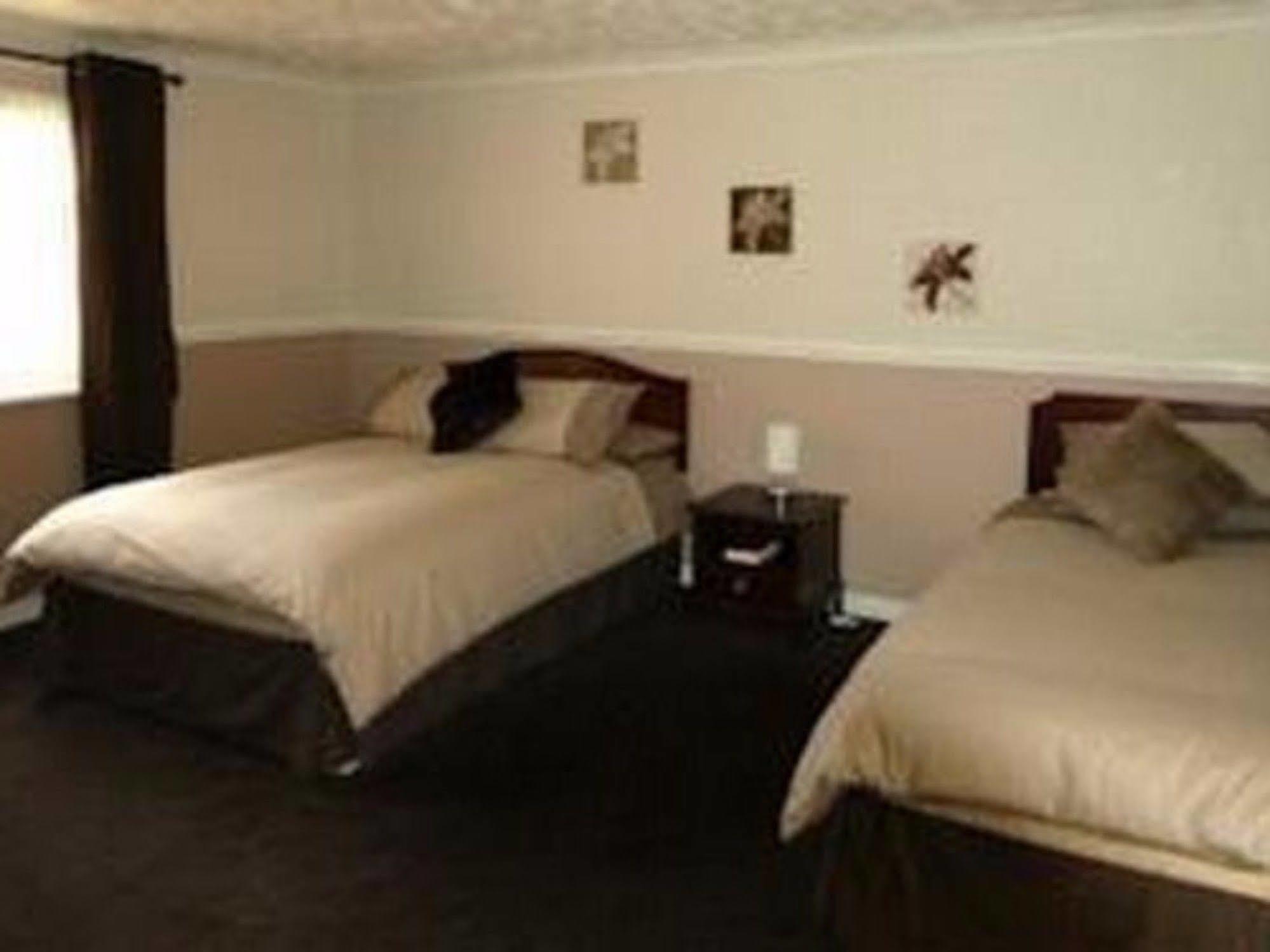 The Townhead Hotel Lockerbie Esterno foto